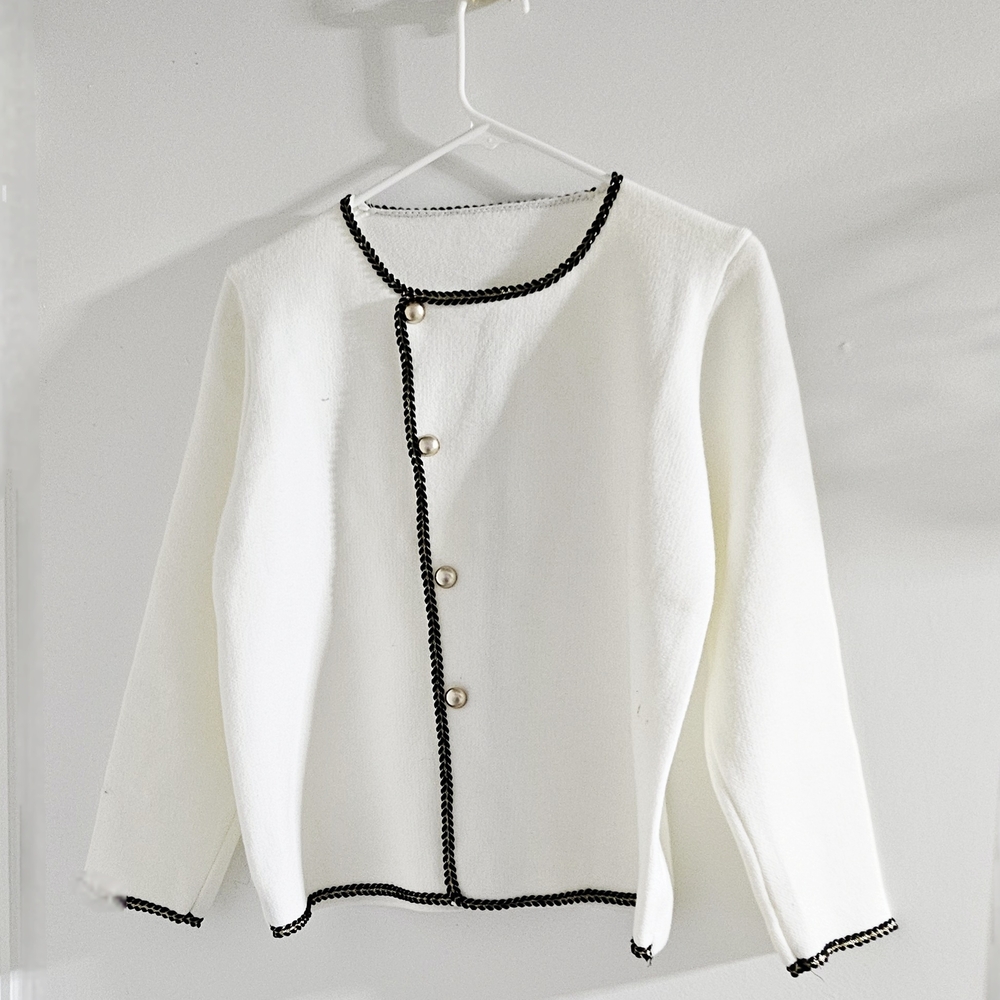 Elegant White Blazer with Black Trim